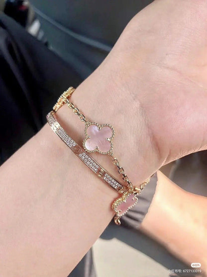 ✨ “Pulsera Eleganza Van Cleef Milano – Lujo italiano al alcance de tu mano” ✨